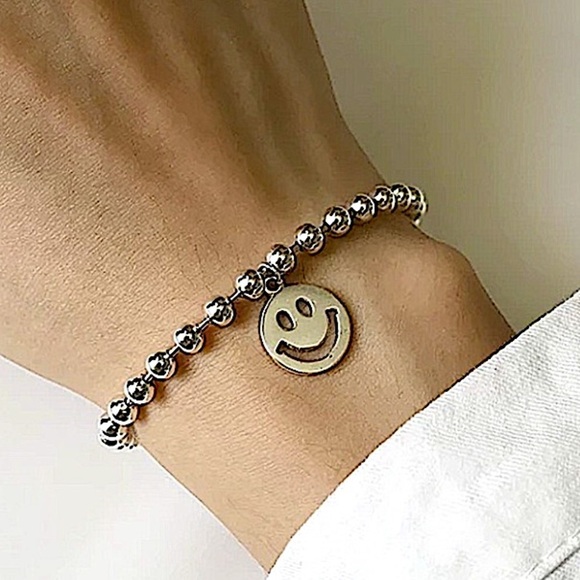 STERLING SILVER HAPPY FACE SMILE BALL BRACELET - Picture 1 of 4